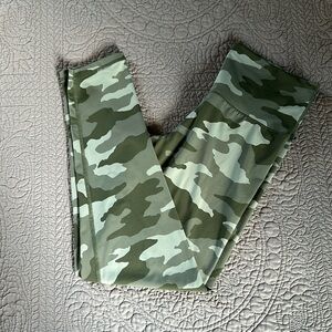 Aerie Camo Move Leggings